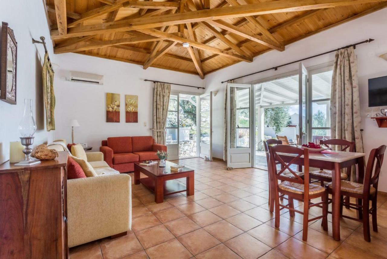 Isomata Villa Tassoula מראה חיצוני תמונה